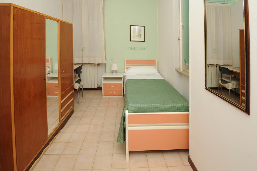 Hotel Marina Montecatini Terme Cameră foto